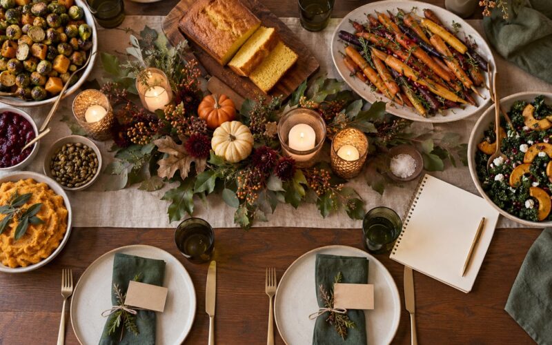 How to Host Friendsgiving: Easy Cozy Ideas (October 2026)